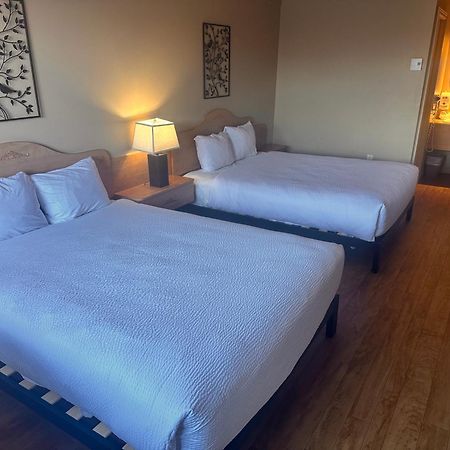 Travelodge By Wyndham Дрюммондвилл Экстерьер фото